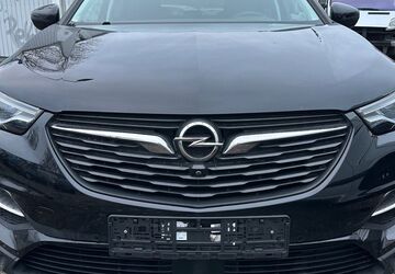 Opel Grandland (X) 190.000 km 11.900 &euro; Berlin 13053
