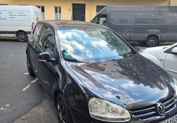 VW Golf 140.000 km 3.200 &euro; Berlin 12055