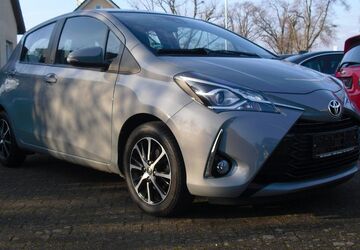 Toyota Yaris 52.695 km 11.250 &euro; Falkensee 14612