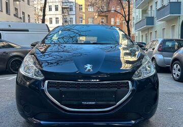 Peugeot 208 89.900 km 4.190 &euro; Berlin 12055