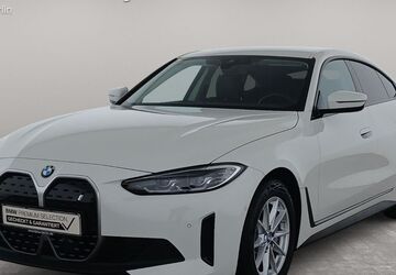 BMW i4 33.780 km 33.400 &euro; Berlin 14057