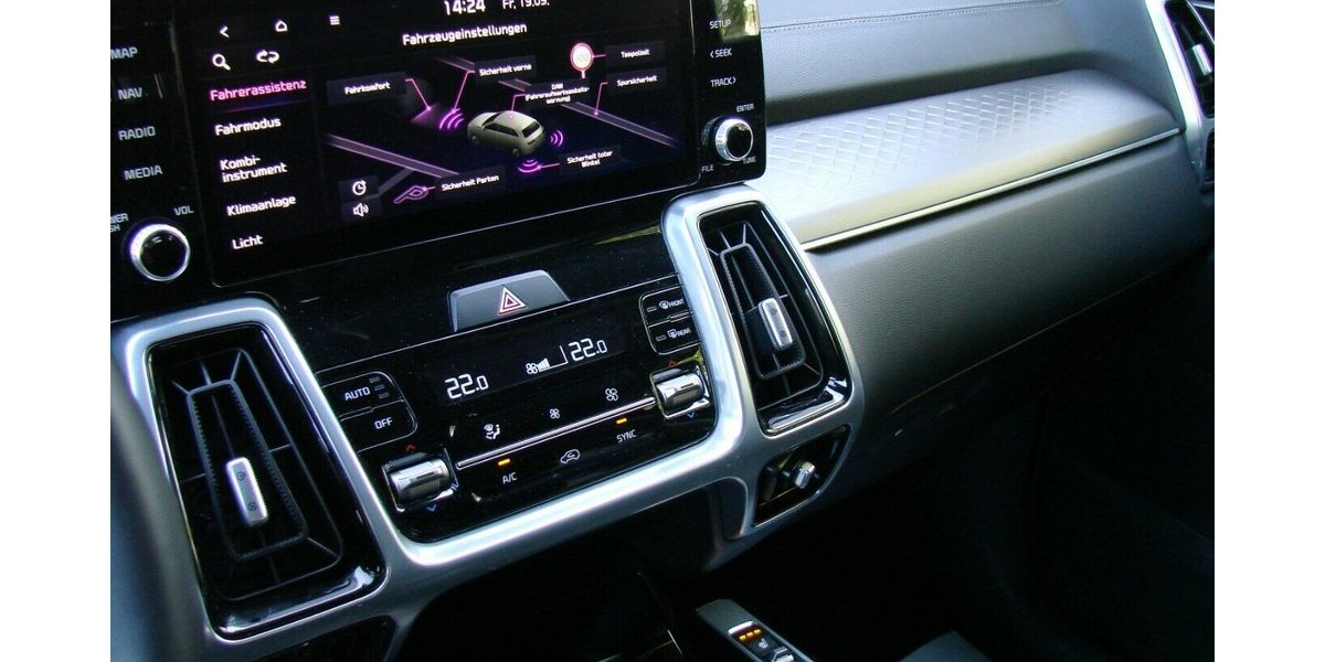 Kia Sorento 2.2CRDi Spirit 4WD 39.147 km 38.980 &euro; Falkensee 14612