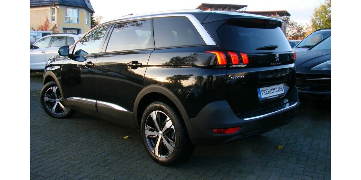 Peugeot 5008 1.2 PureTech130 Allure Pack 7-Sitzer 2WD LED 54.980 km 20.980 &euro; Falkensee 14612