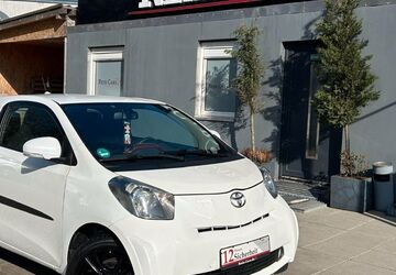 Toyota IQ 83.000 km 8.990 &euro; Berlin 13088