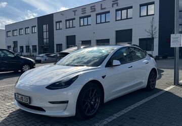 Tesla Model 3 53.291 km 28.500 &euro; Erkner 15537