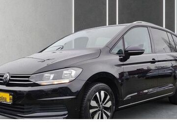 VW Touran 23.075 km 30.989 &euro; Berlin 13581