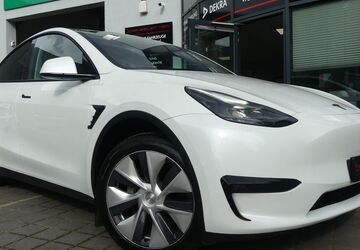 Tesla Model Y 113.988 km 31.800 &euro; Berlin 13156