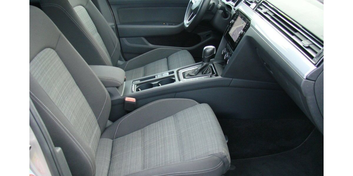 VW Passat 2.0TDi Business Panorama ACC IQ.Light 142.589 km 15.980 &euro; Falkensee 14612