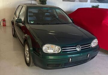 VW Golf 122.300 km 4.900 &euro; Berlin 12305