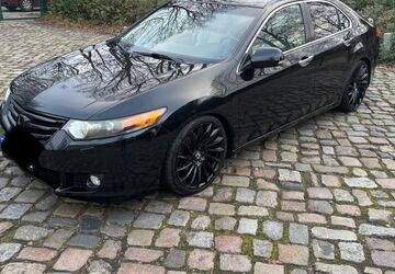 Honda Accord 180.000 km 8.990 &euro; Berlin 12557