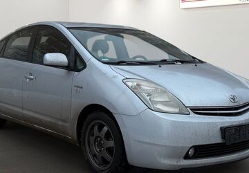 Toyota Prius 270.332 km 3.399 &euro; Berlin 12681