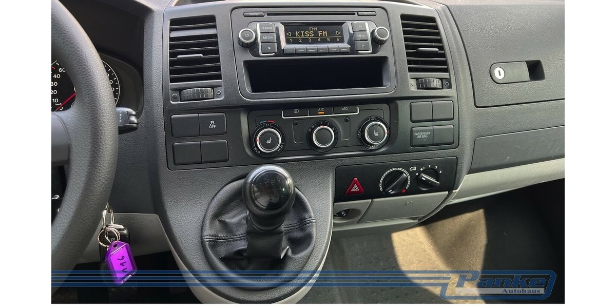 VW T5 Transporter Kombi 1. Hand 8 sitzer 169.000 km 13.990 &euro; Berlin 13187