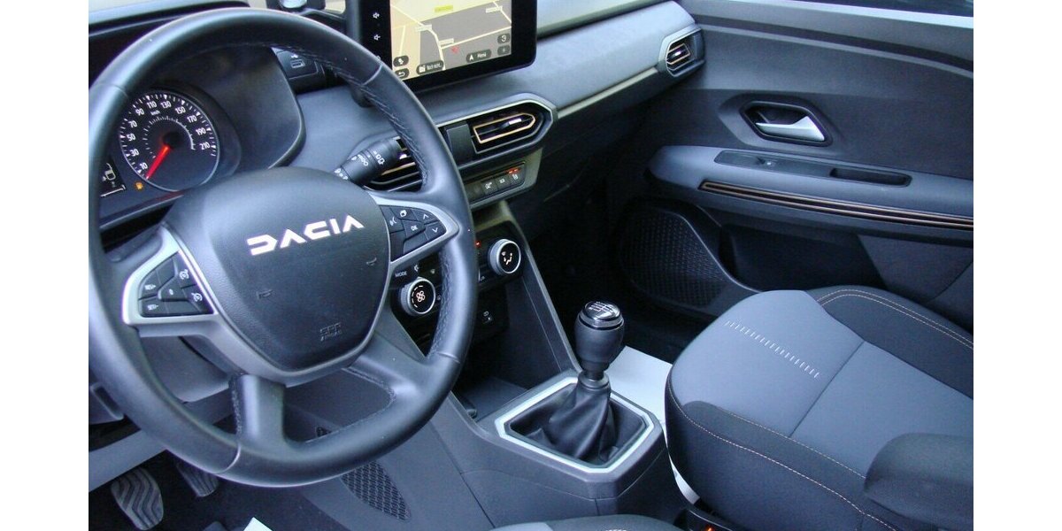 Dacia Jogger 1.0TCe 110 Extreme+ LED 7Sitzer Totwinkel 42.652 km 18.980 &euro; Falkensee 14612
