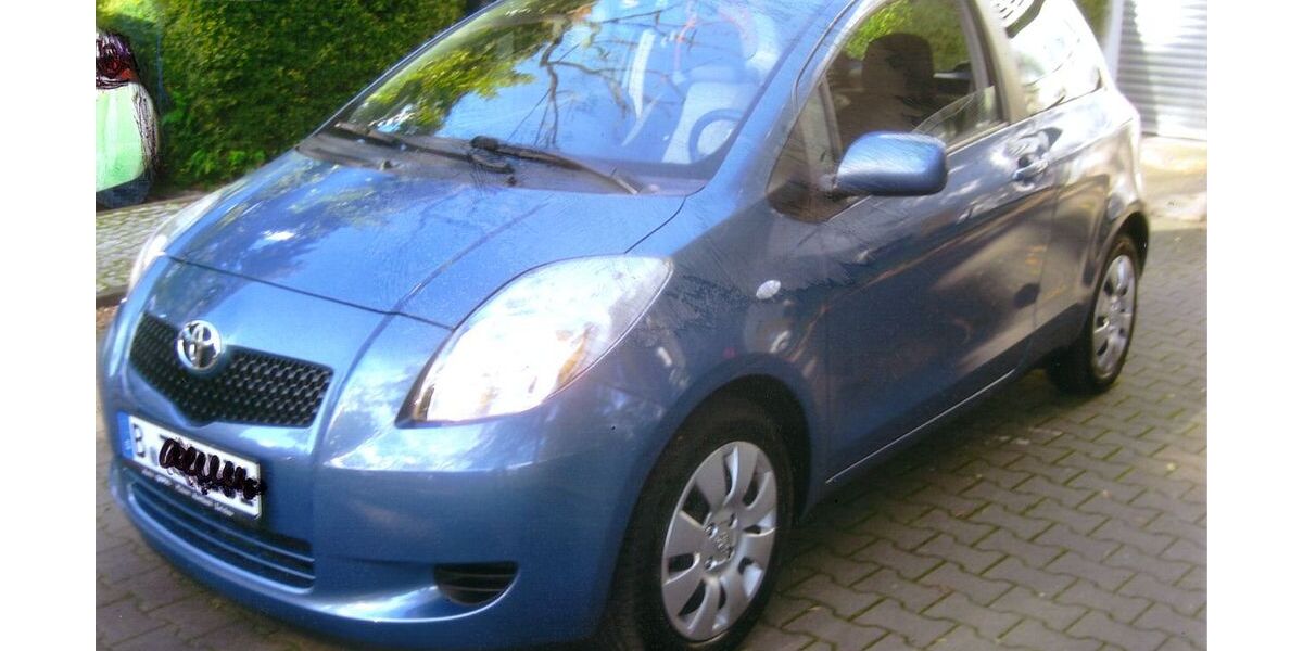 Toyota Yaris 59.600 km 3.400 &euro; Berlin 12107