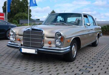 Mercedes-Benz 280 109.500 km 21.212 &euro; Berlin 10439