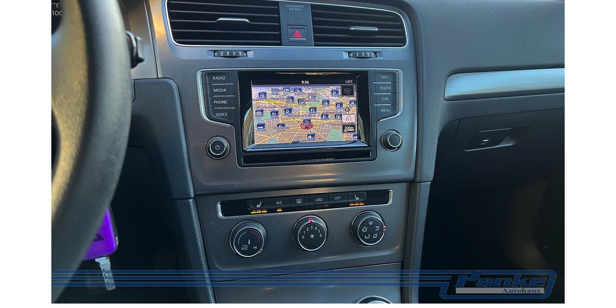 VW Golf VII BMT*Navi*Tempo*SHZ*Tel.*Touch* 120.529 km 9.990 &euro; Berlin 13187