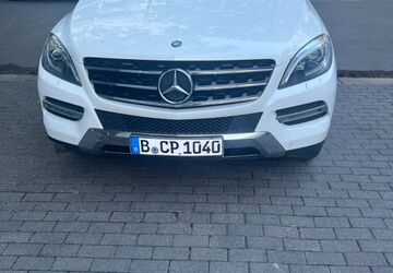 Mercedes-Benz ML 250 250.000 km 11.800 &euro; Berlin 10783