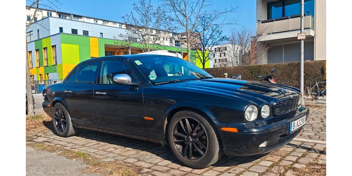 Jaguar XJ 388.000 km 4.750 &euro; Berlin 10369