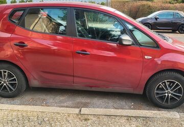 Hyundai ix20 72.130 km 5.900 &euro; Berlin 12209