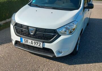 Dacia Lodgy 96.900 km 9.850 &euro; Berlin 12307