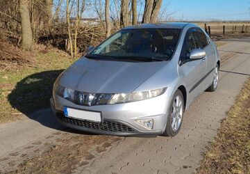 Honda Civic 204.700 km 3.700 &euro; Schönwalde-Glien 14621