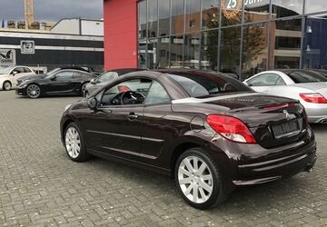 Peugeot 207 79.000 km 7.200 &euro; Potsdam 14480