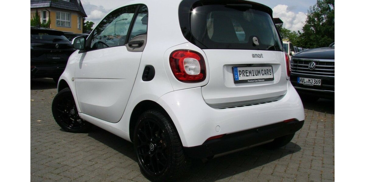 Smart ForTwo Prime Pano Leder Tempomat Cool & Media-Pake 85.132 km 11.980 &euro; Falkensee 14612