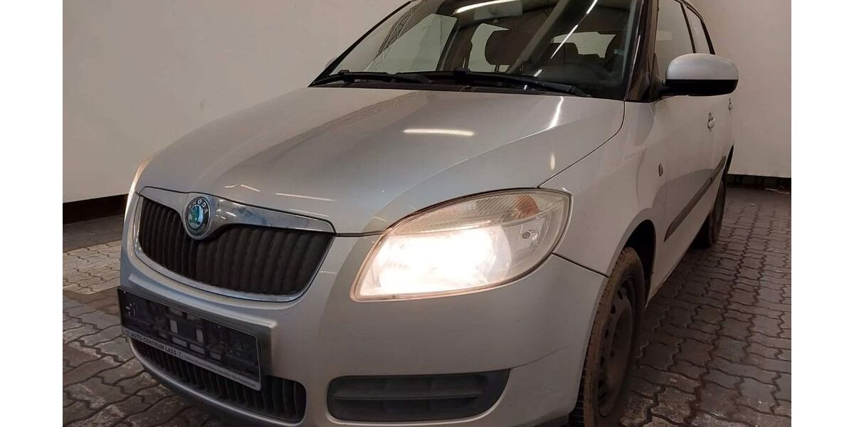 Skoda Fabia 168.400 km 2.490 &euro; Berlin 10553
