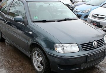 VW Polo 121.260 km 1.599 &euro; Berlin 13057