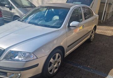 Skoda Octavia 168.100 km 4.300 &euro; Berlin 14195