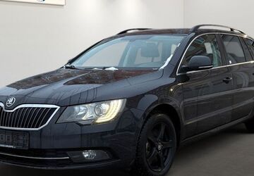 Skoda Superb 326.681 km 5.499 &euro; Berlin 12681