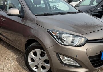 Hyundai i20 87.752 km 7.990 &euro; Berlin 13089