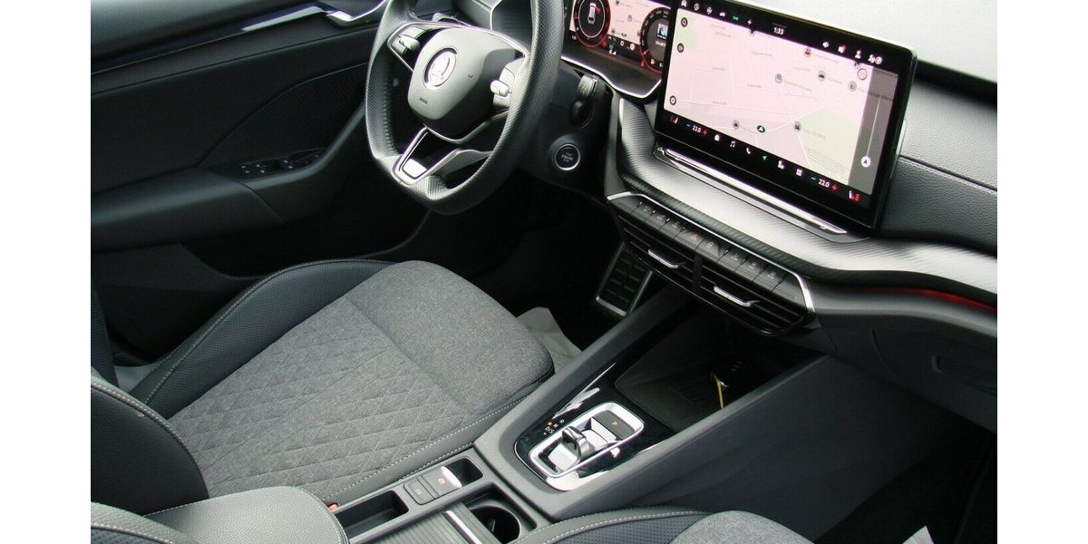 Skoda Octavia 2.0TDi Sportline LED 360º Canton HUD 39.383 km 29.480 &euro; Falkensee 14612