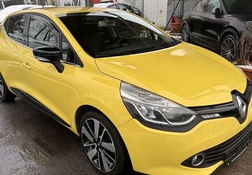 Renault Clio 137.288 km 5.890 &euro; Berlin 12249