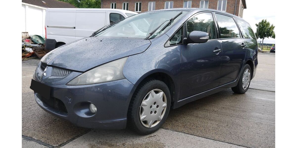 Mitsubishi Grandis 317.000 km 1.699 &euro; Berlin 12439