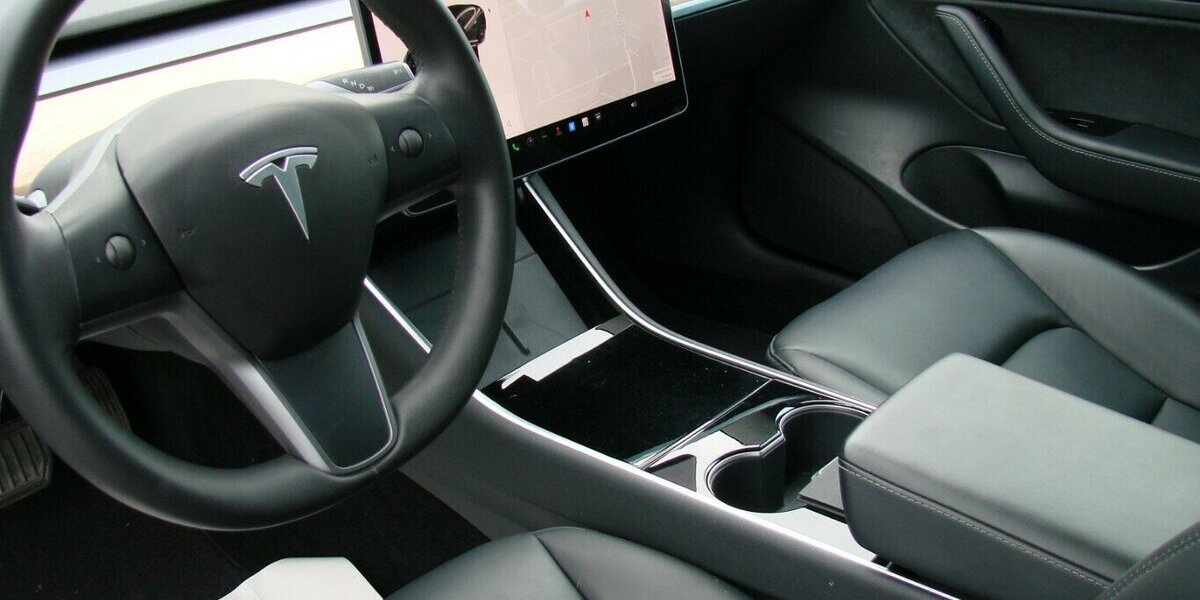 Tesla Model 3 Standard Range Plus RWD LED ACC Pano Kamer 71.978 km 23.980 &euro; Falkensee 14612