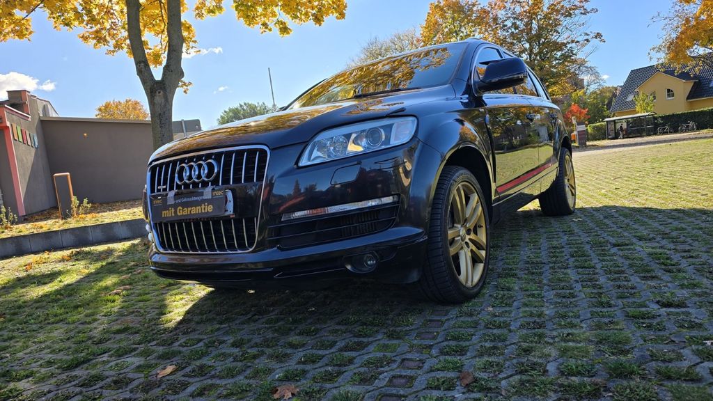Audi Q7 255.000 km 8.900 &euro; Berlin 13409