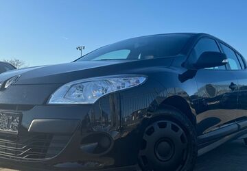 Renault Megane 151.000 km 2.899 &euro; Oberkrämer 16727