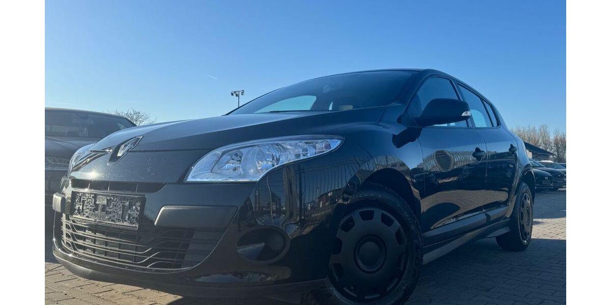 Renault Megane 151.000 km 2.899 &euro; Oberkrämer 16727
