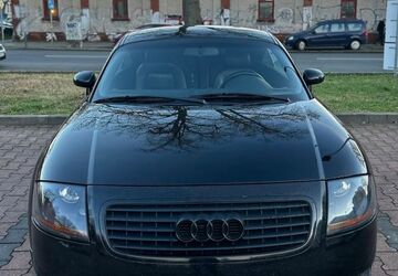 Audi TT 256.083 km 2.800 &euro; Berlin 13086