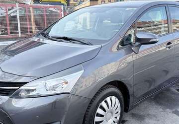 Toyota Verso 23.570 km 14.980 &euro; Berlin 13409