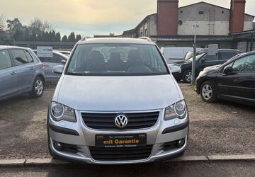 VW Touran 161.000 km 5.700 &euro; Berlin 12309