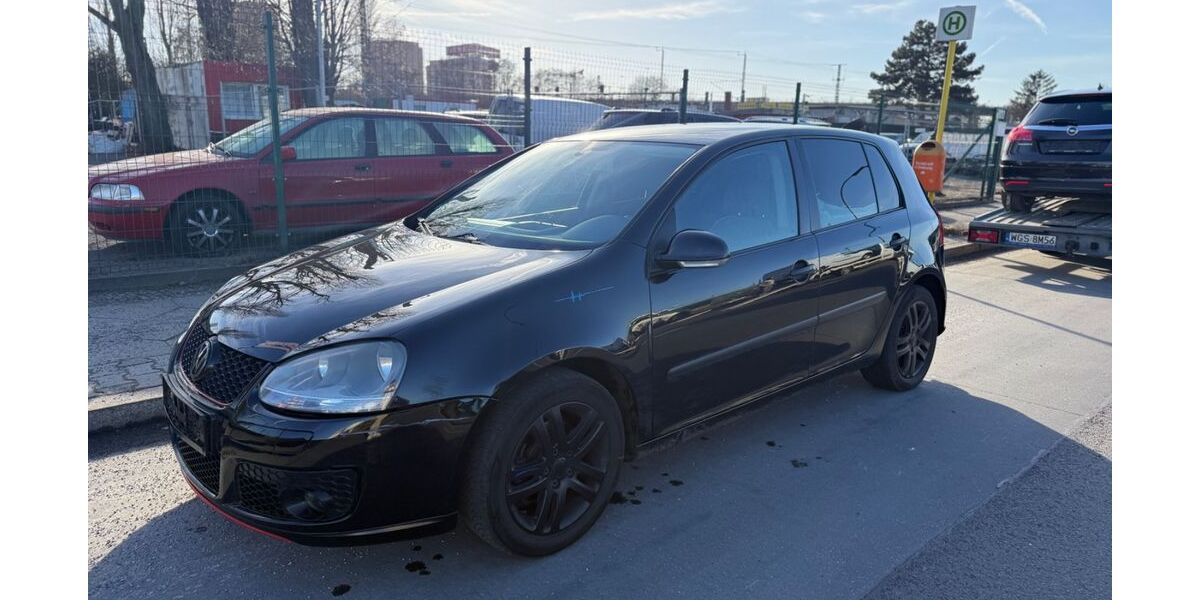 VW Golf 225.338 km 1.199 &euro; Berlin 13597