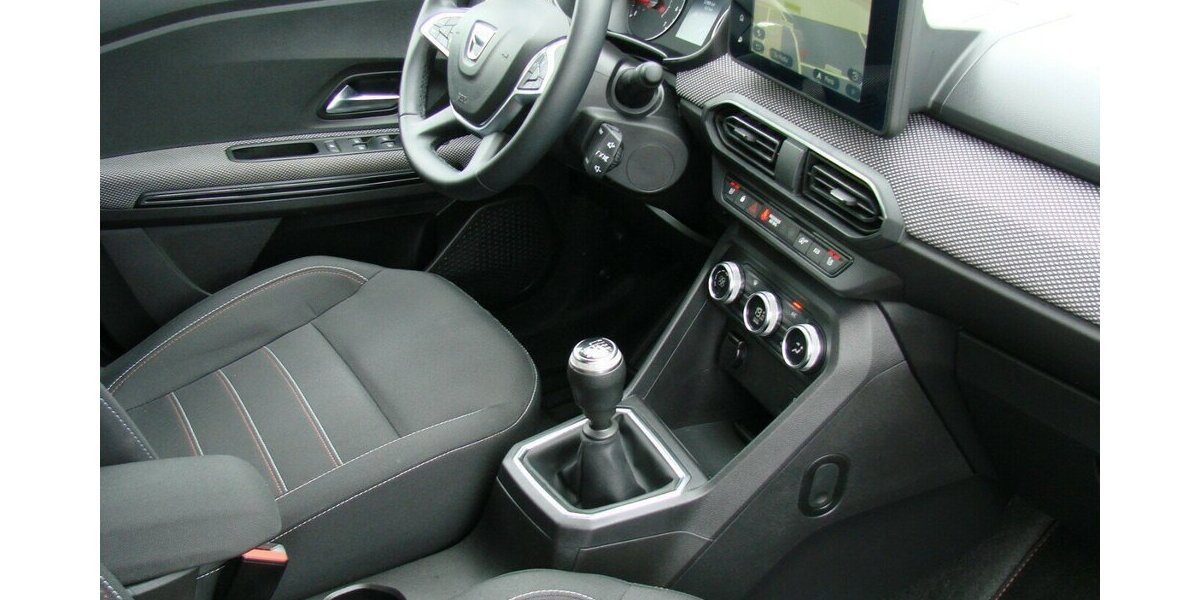 Dacia Jogger 1.0TCe 110 Extreme+ LED 7Sitzer Totwinkel K 52.987 km 16.980 &euro; Falkensee 14612