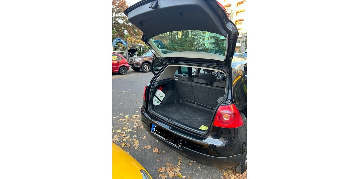 VW Golf 76.000 km 4.500 &euro; Berlin 10178