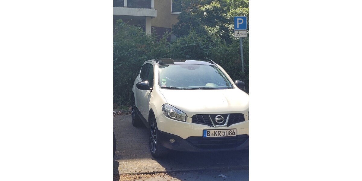 Nissan Qashqai 98.700 km 11.499 &euro; Berlin 10178