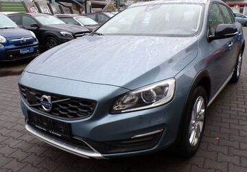 Volvo V60 Cross Country 162.000 km 14.990 &euro; Berlin 12347