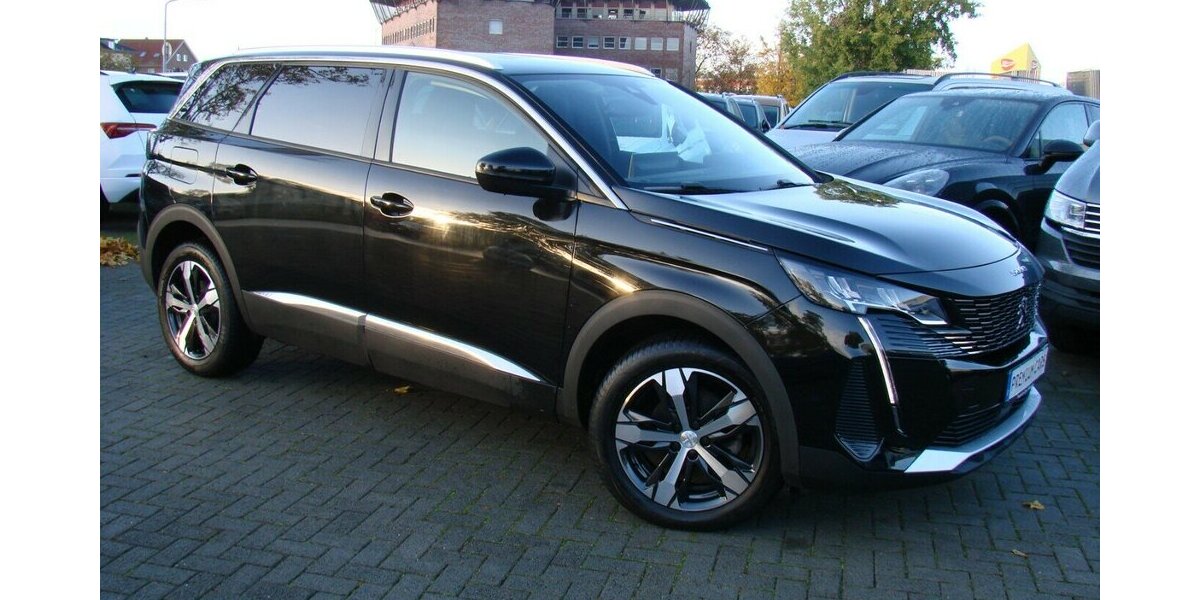 Peugeot 5008 1.2 PureTech130 Allure Pack 7-Sitzer 2WD LED 54.980 km 20.980 &euro; Falkensee 14612