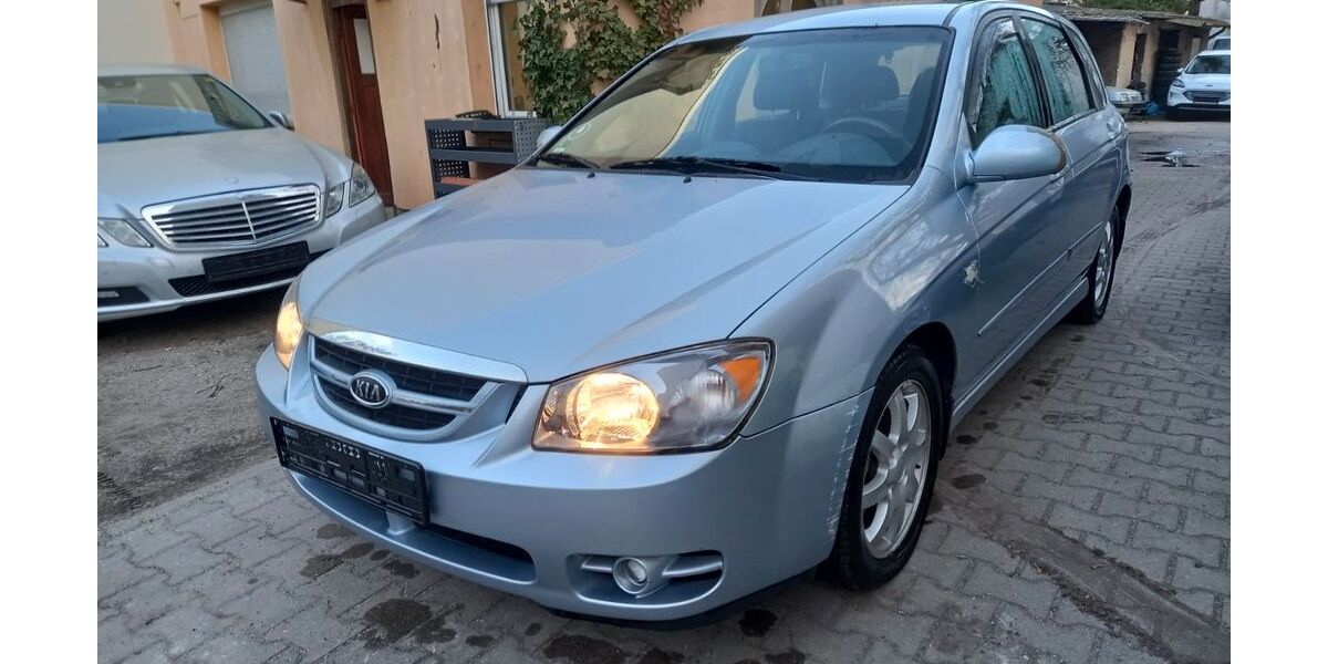 Kia Cerato 138.000 km 990 &euro; Berlin-Mariendorf 12109