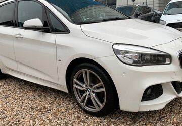 BMW 218 214.000 km 8.999 &euro; Berlin-Spandau 13597